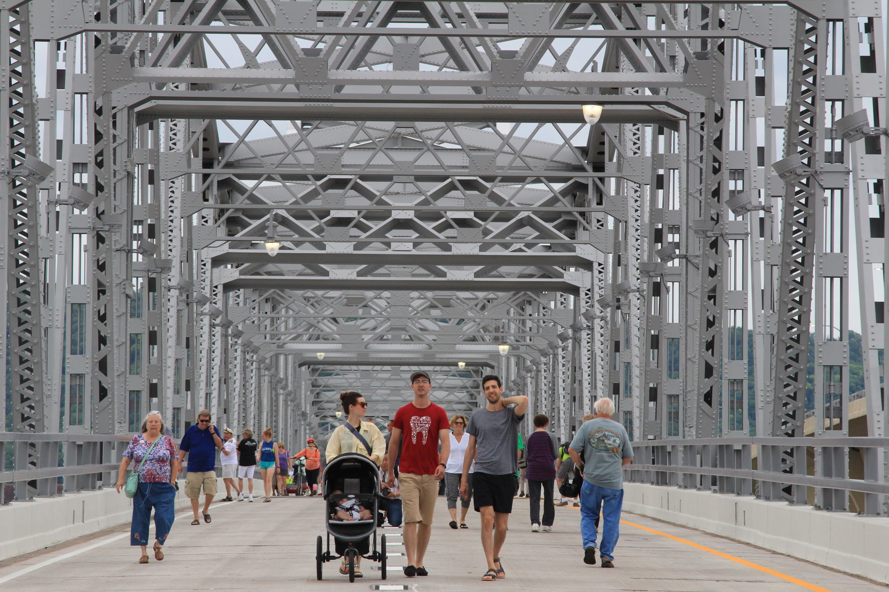 Historic interstate bridge 1